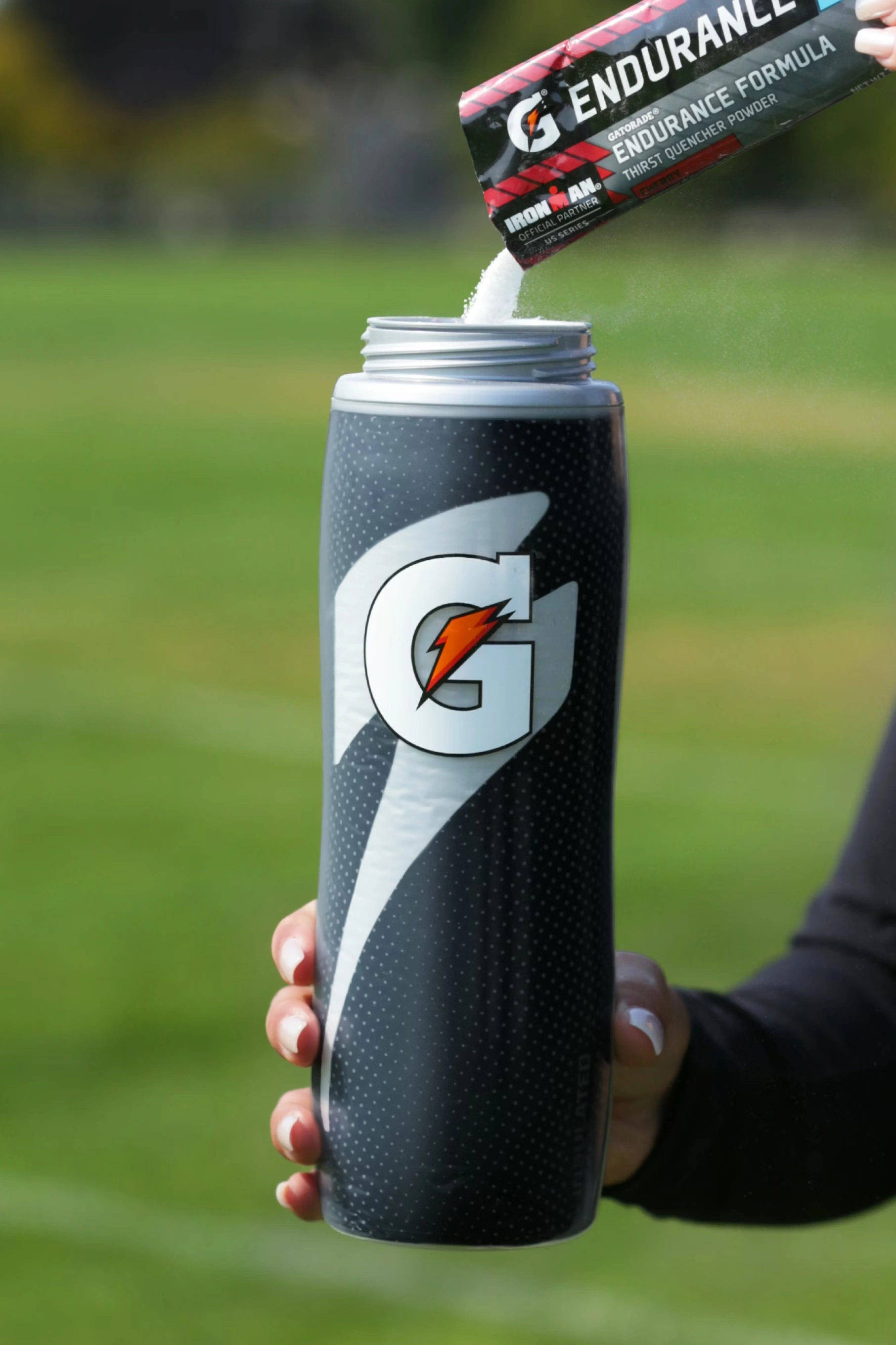 Black Insulated Squeeze Water Bottle (30 oz)
